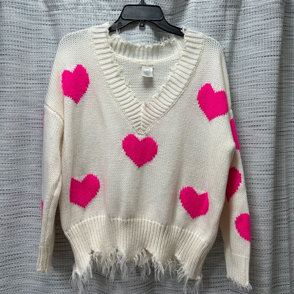 Main Strip Sweater Womens Small White Pink Heart Knit V Neck Distressed Raw Hem